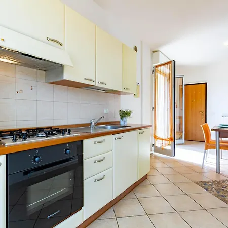 アパート Pinolo Trilo Int 9 - Myho Casa